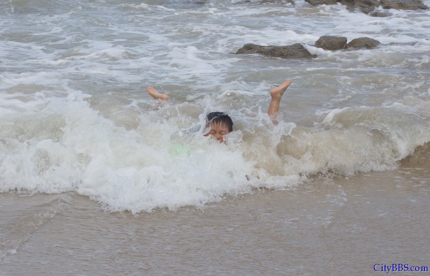 2012泰国清迈-曼谷-华欣-甲米-普吉-华欣-清迈3500公里自驾游之普吉Phuket芭东Patong海滩 ... ... ... ... . ... 2012泰国清迈-曼谷-华欣-甲米-普吉-华欣-清迈3500公里自驾游之普吉Phuket芭东Patong海滩 ... ... ... ... . ...