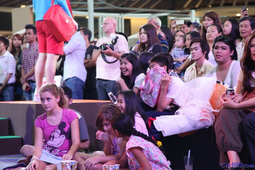 泰国清迈最大商场Promenada Resort Mall超级购物中心开业 泰国清迈最大商场Promenada Resort Mall超级购物中心开业