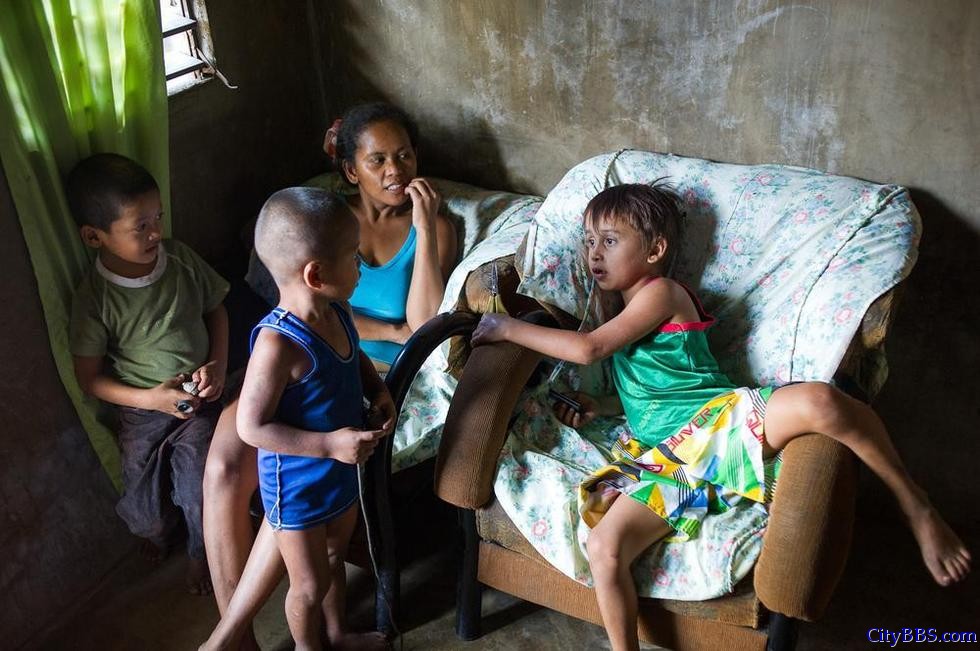 菲律宾的代价 欧美买春团留下混血孤儿 菲律宾的代价 欧美买春团留下混血孤儿