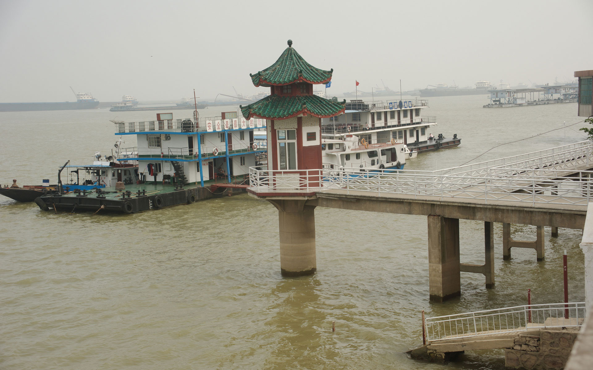 为保住武汉 这些小镇吞下了大半洪水却没人管