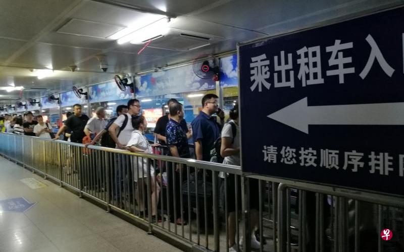 高温导致北京南站乱象集中爆发