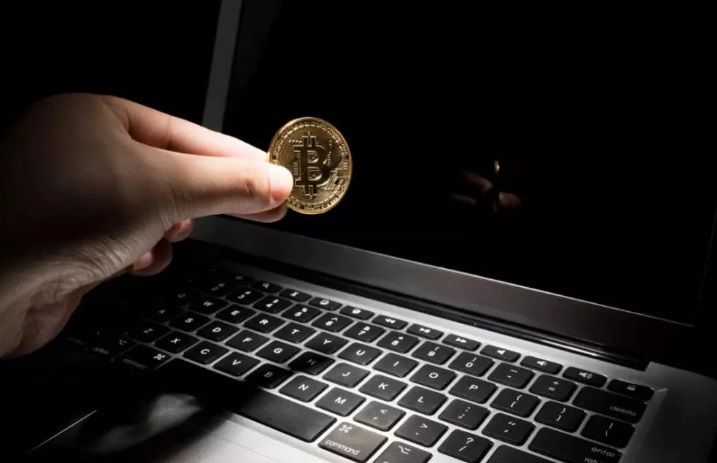 新货币战争 特朗普坐不住 中国央行早已出手.jpg