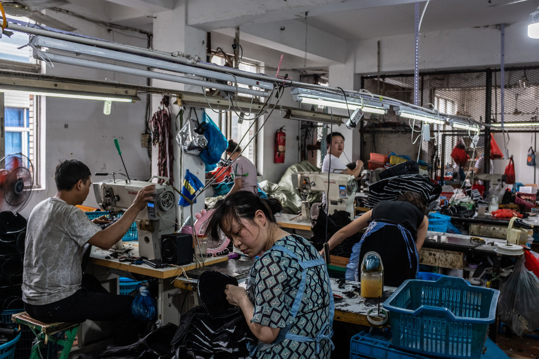 特朗普要求美国企业离开中国，这能实现吗？