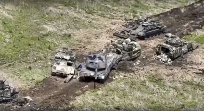 乌军“反攻”中 德国坦克和美制战车被“摧毁”