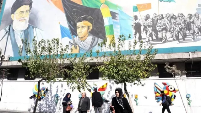 伊朗面临的艰难选择：冒险让局势升级还是示弱