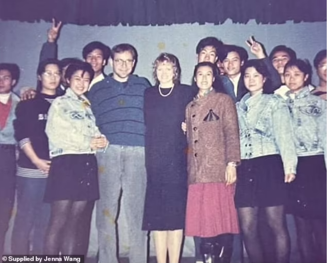 詹娜·王（Jenna Wang）